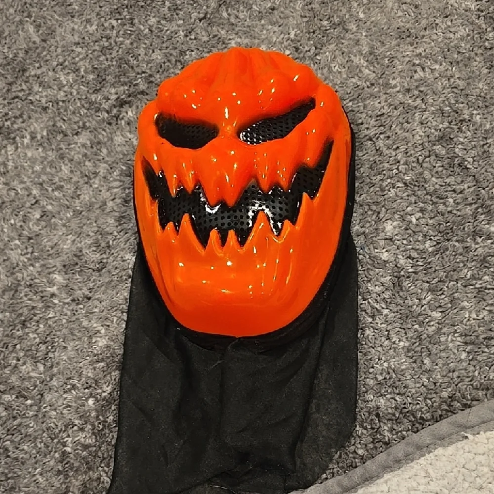 ❤️10/$13 Nwot Orange Pumpkin Mask for Kids